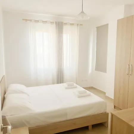 Matias * Golem (Tirana)